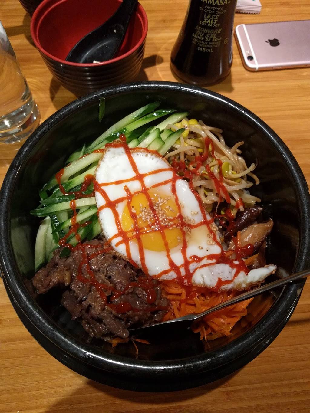 SushiMe | restaurant | 8 Beechwood Av, Vanier, ON K1L 8B4, Canada | 6137414777 OR +1 613-741-4777