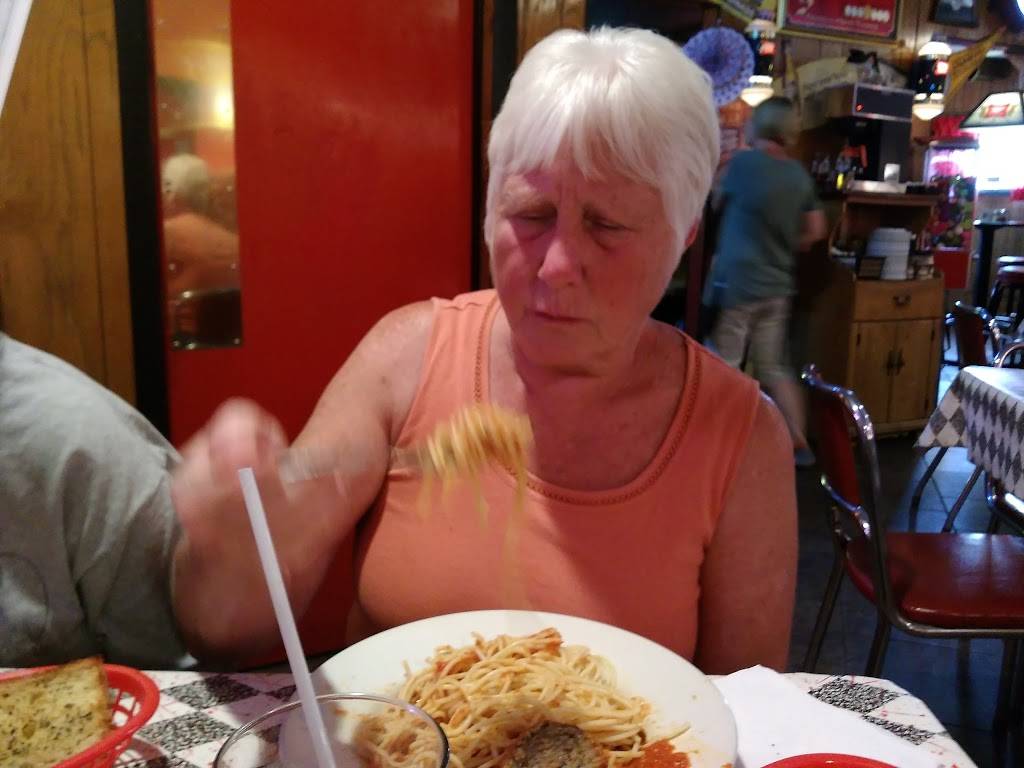 B P Inn | restaurant | 16 County Line Rd, Brockport, PA 15823, USA | 8142657491 OR +1 814-265-7491