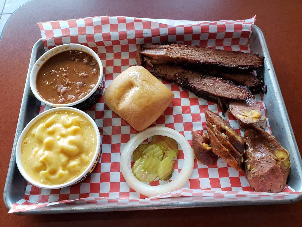 Dickeys Barbecue Pit | restaurant | 7769 Day Dr, Parma, OH 44129, USA | 4408823808 OR +1 440-882-3808