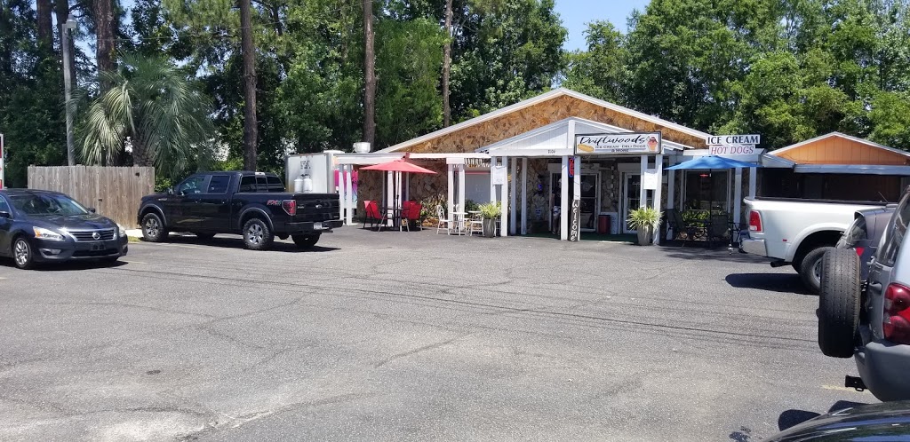 Driftwoods Ice Cream & Deli Dog | restaurant | 2104 E 2nd St, Gulf Shores, AL 36542, USA | 2516009280 OR +1 251-600-9280