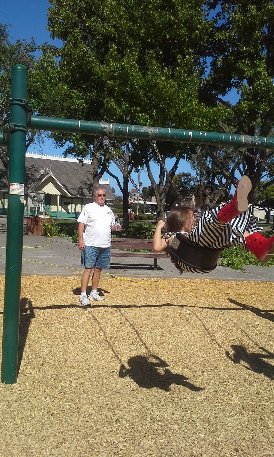 Kennedy Park Snack Bar | meal takeaway | 19501 Hesperian Blvd, Hayward, CA 94541, USA | 5106707275 OR +1 510-670-7275