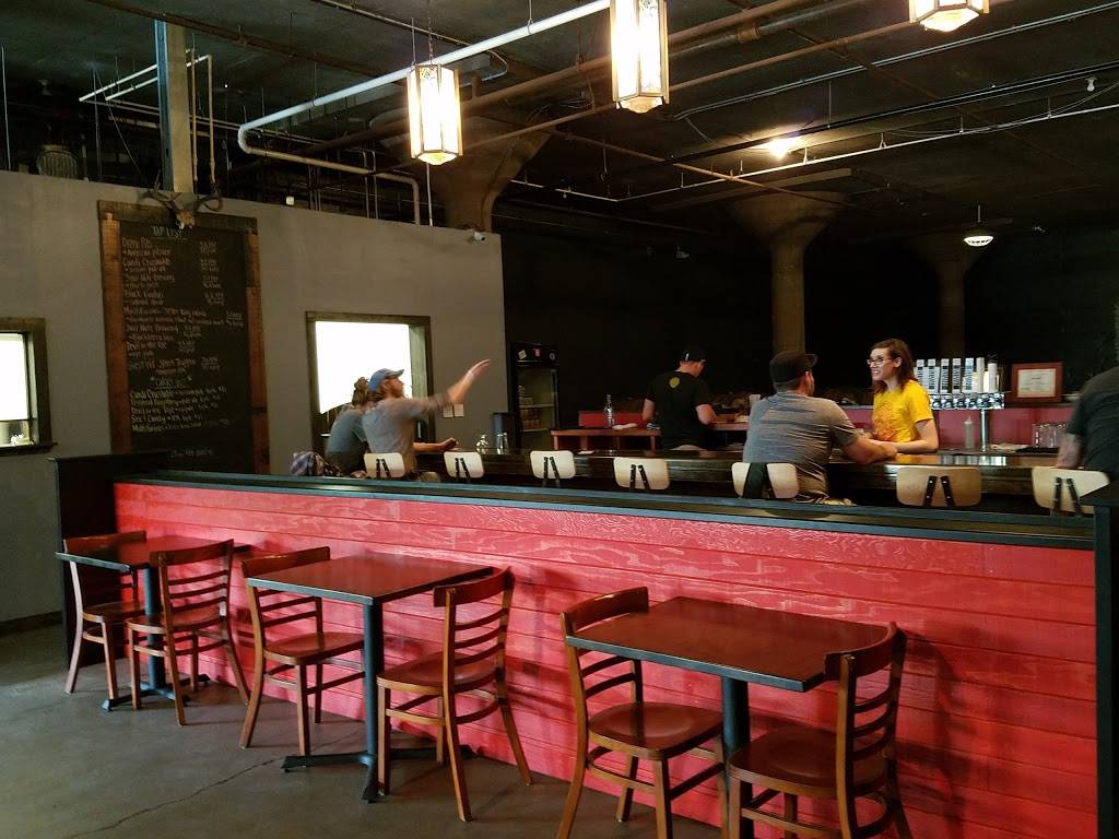 18th Street Brewery | restaurant | 5417 Oakley Ave, Hammond, IN 46320, USA | 2198030820 OR +1 219-803-0820