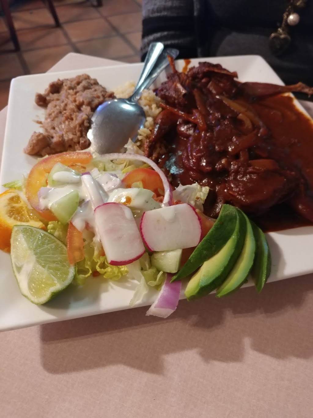 La Posada Del Pescador | restaurant | 1771 N Wilson Way, Stockton, CA 95205, USA | 2099422756 OR +1 209-942-2756