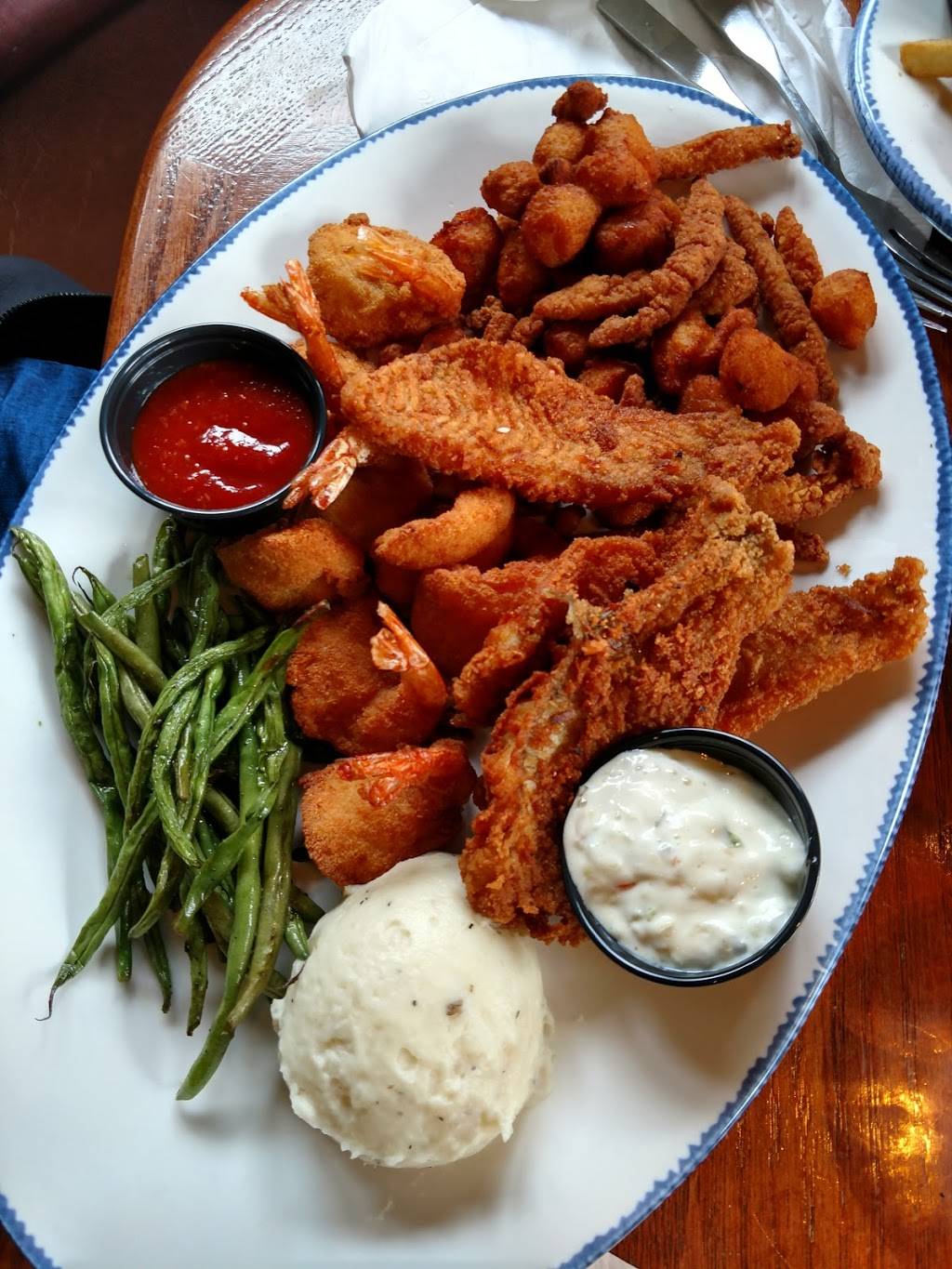 Red Lobster | restaurant | 1270 Polaris Pkwy, Columbus, OH 43240, USA | 6144337175 OR +1 614-433-7175