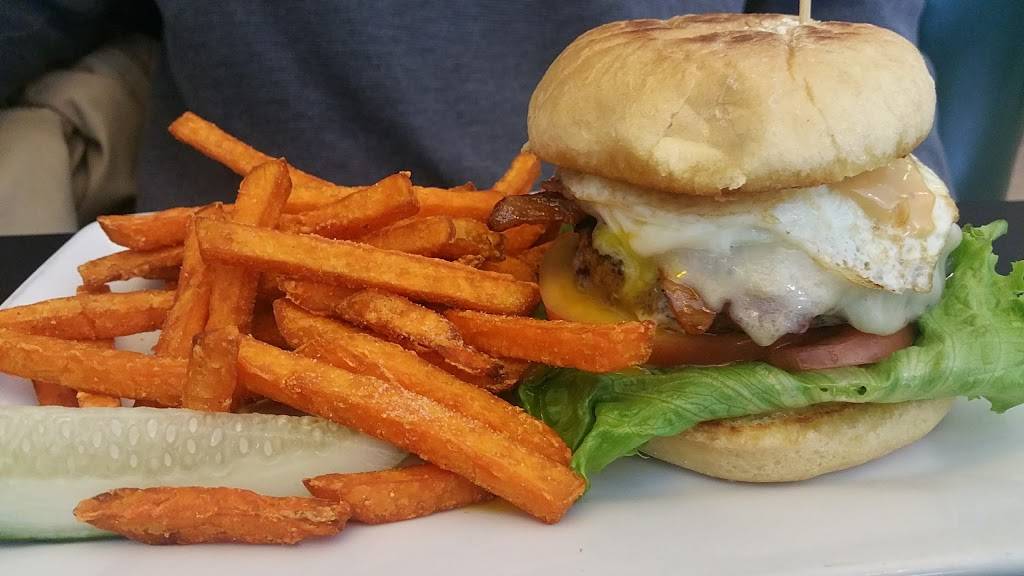 Airway Restaurant | cafe | 541 Spring St #2, Windsor Locks, CT 06096, USA | 8606230074 OR +1 860-623-0074