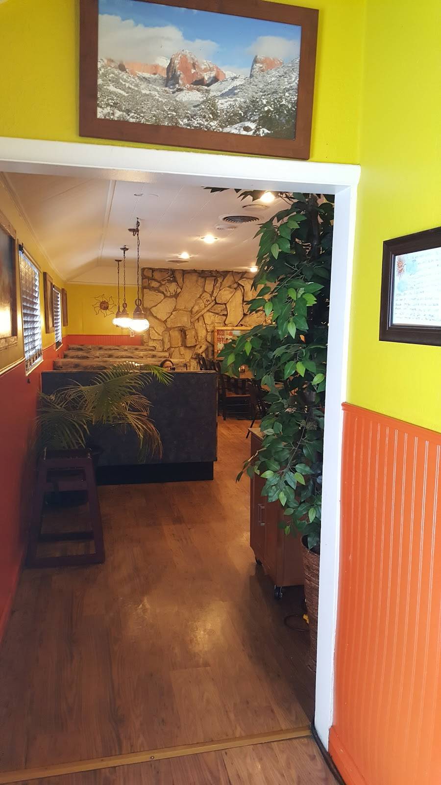 Los 2 Potrillos | restaurant | 146 S Main St, Spanish Fork, UT 84660, USA | 8017986100 OR +1 801-798-6100