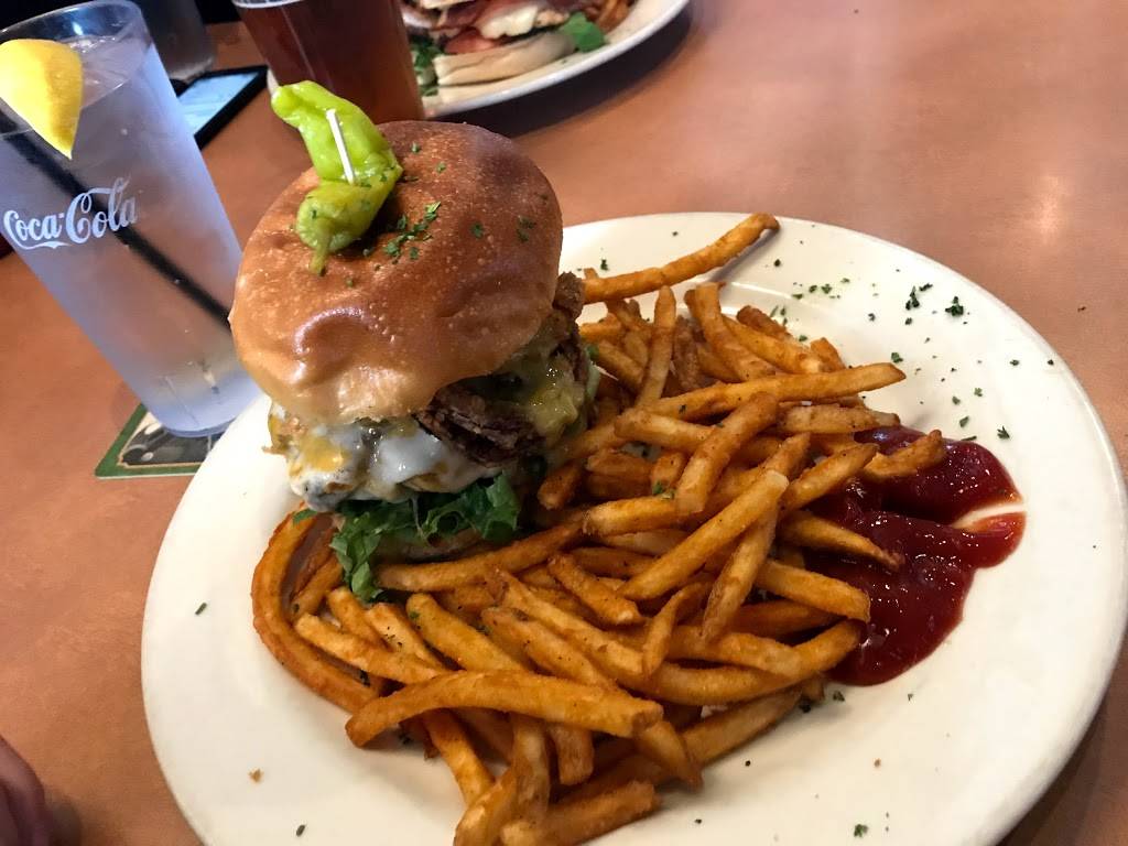 4th & Mill Local Bar & Grill | restaurant | 11260 Fourth St, Rancho Cucamonga, CA 91730, USA | 9097589115 OR +1 909-758-9115