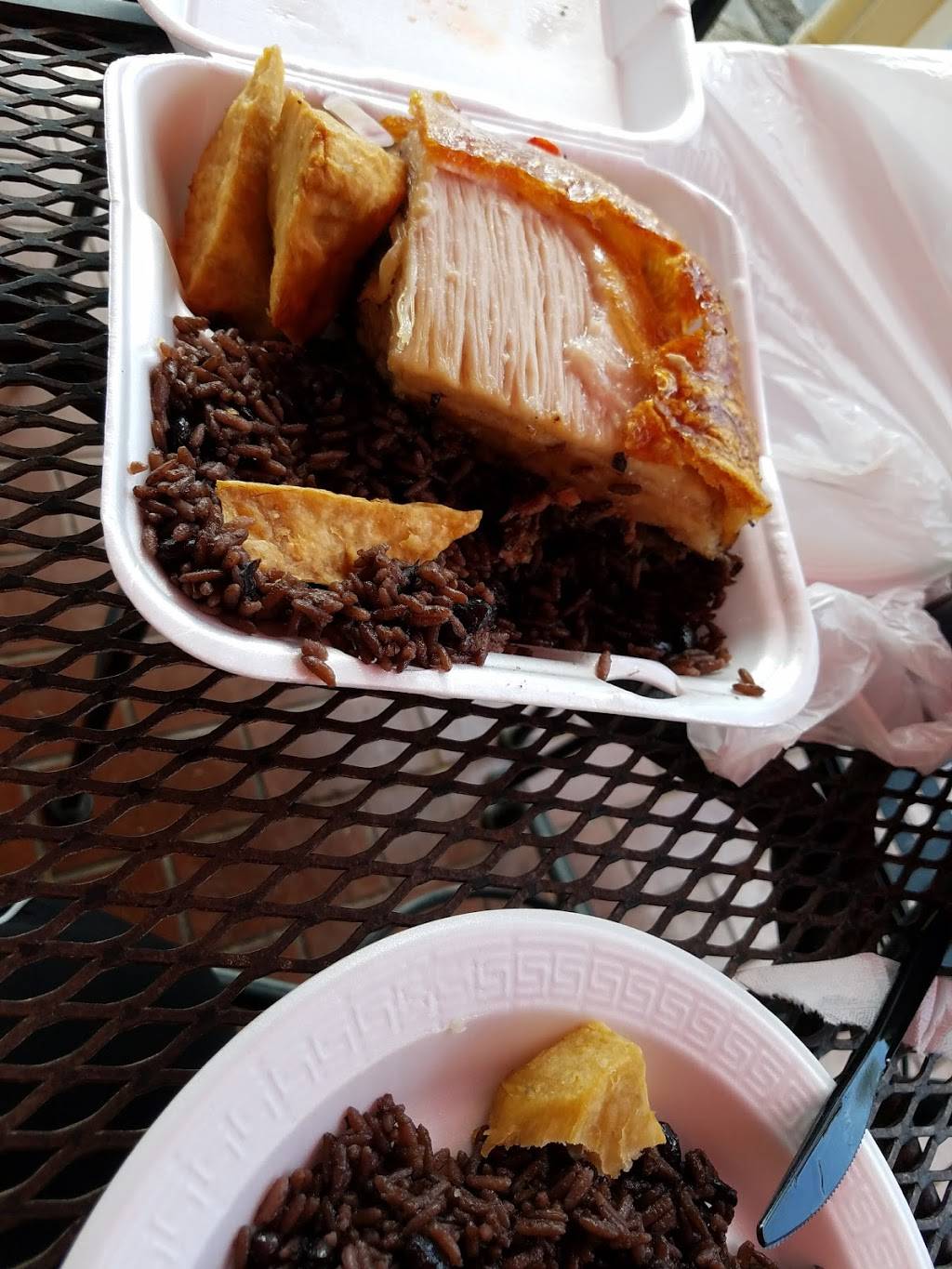 El Palacio de los Jugos | bakery | 7085 SW 24th St, Miami, FL 33155, USA | 3053920887 OR +1 305-392-0887