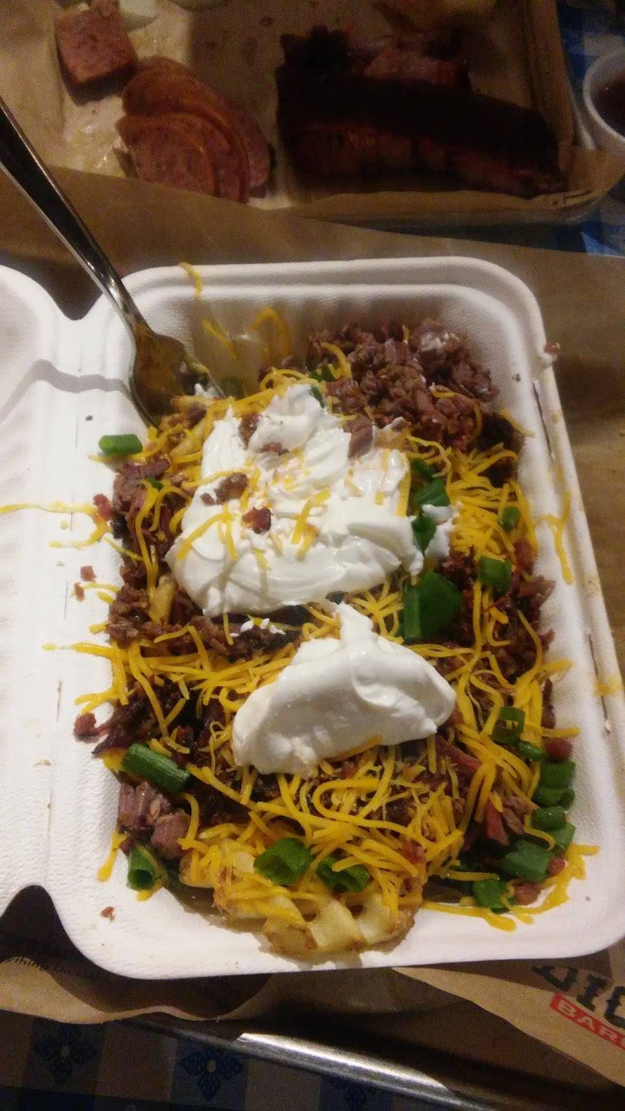 Dickeys Barbecue Pit | restaurant | 1056 W Ave K, Lancaster, CA 93534, USA | 6619498888 OR +1 661-949-8888