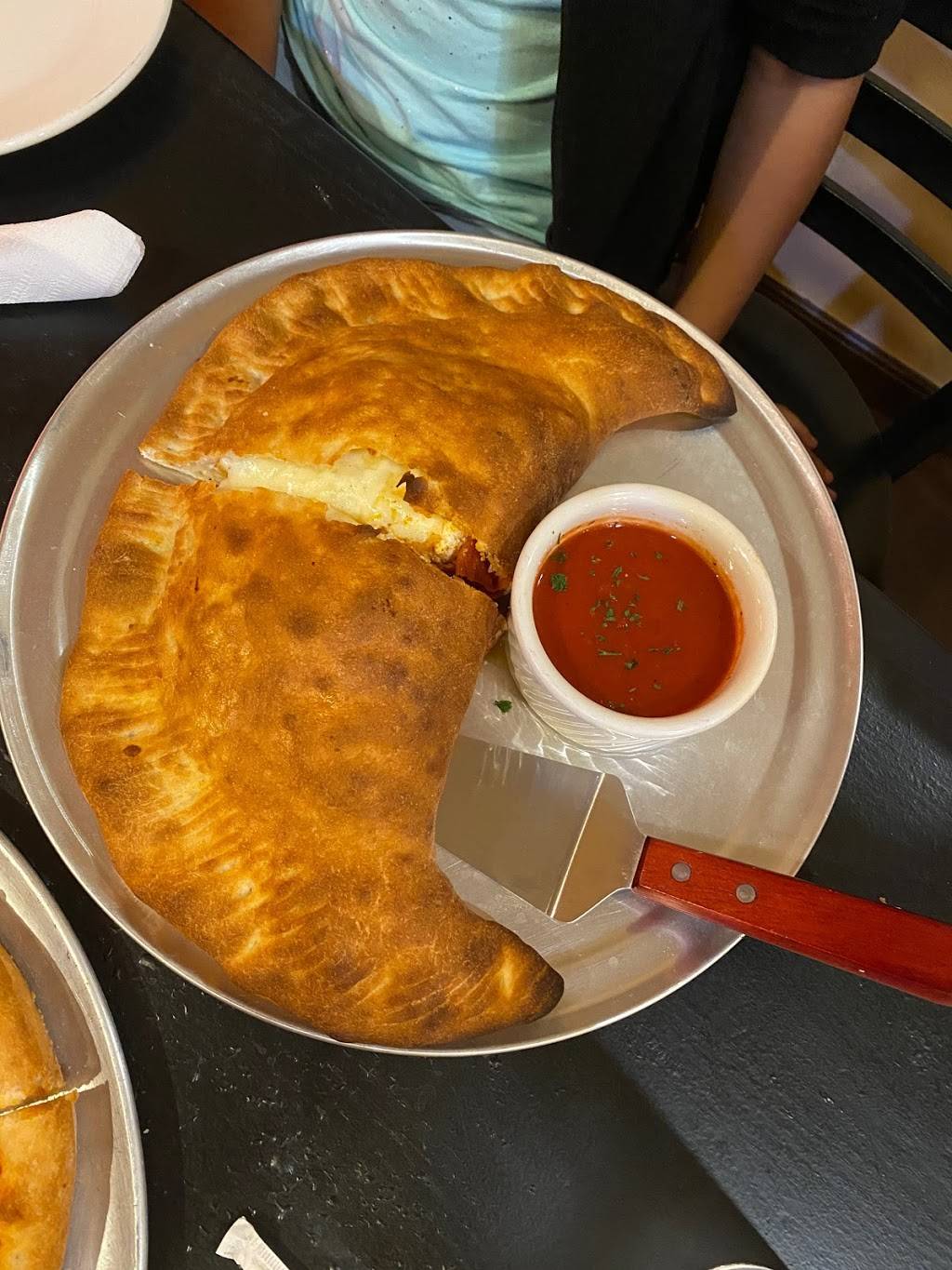 Nonnas Pizza | restaurant | 7604 Cortez Rd W #10, Bradenton, FL 34210, USA | 9417618327 OR +1 941-761-8327