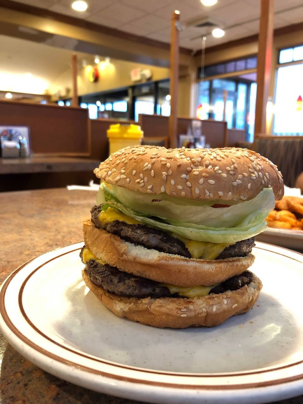 Kerbys Koney Island | restaurant | 26245 Telegraph Rd, Southfield, MI 48033, USA | 2483570278 OR +1 248-357-0278