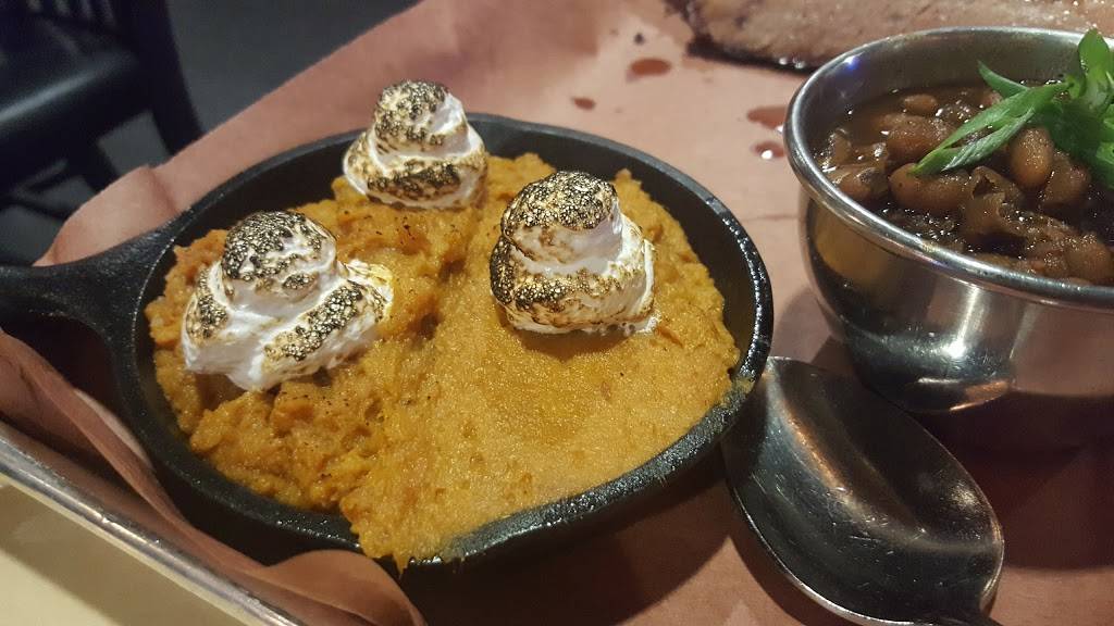 Queen City BBQ | restaurant | 27 N 7th St, Allentown, PA 18101, USA | 6103514072 OR +1 610-351-4072