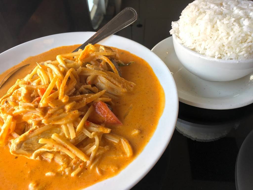 Penns Thai Kitchen | restaurant | 1800 W 14 Mile Rd, Royal Oak, MI 48073, USA | 2484358378 OR +1 248-435-8378