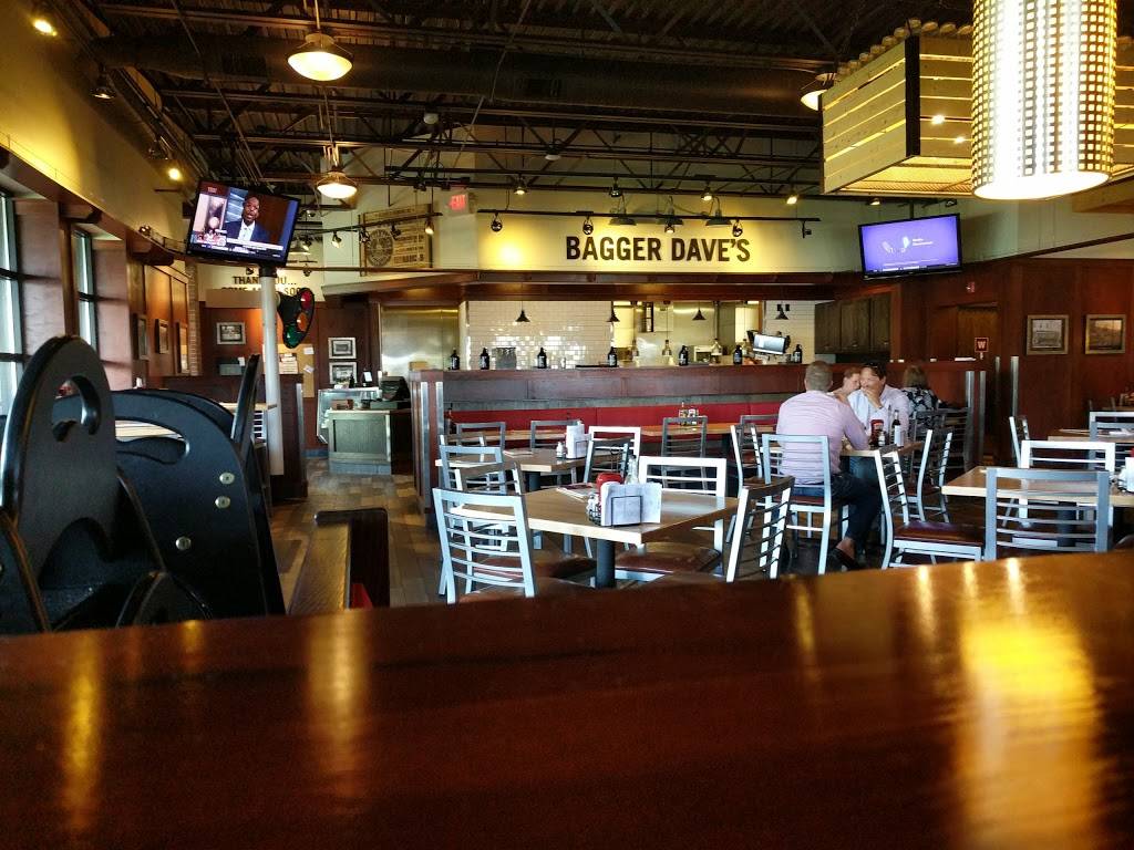 Bagger Daves Burger Tavern - Cascade | restaurant | 2817 Kraft Ave SE, Grand Rapids, MI 49512, USA | 6169774349 OR +1 616-977-4349