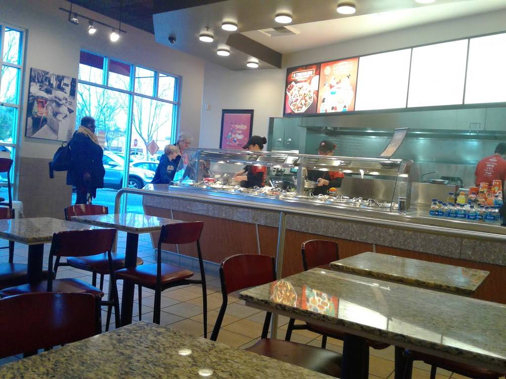 Panda Express | meal takeaway | 5020 El Cerrito Plaza, El Cerrito, CA 94530, USA | 5105269989 OR +1 510-526-9989