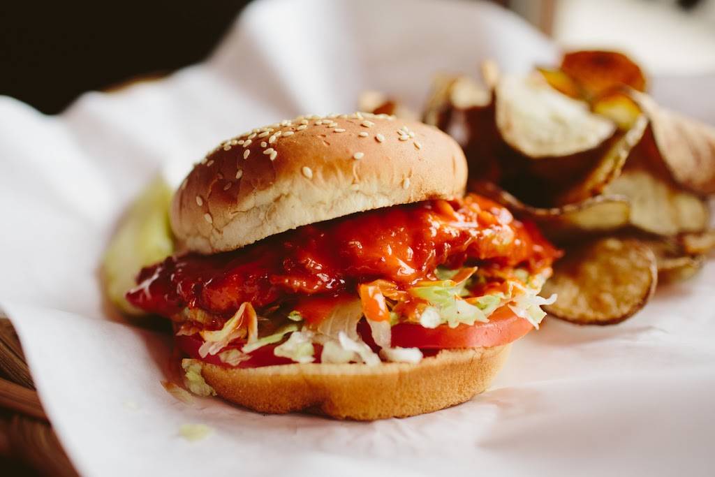 R.J. Grunts | restaurant | 2056 N Lincoln Park W, Chicago, IL 60614, USA | 7739295363 OR +1 773-929-5363