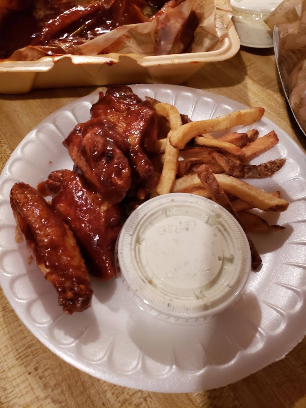 Wingstop | restaurant | 111 S Cedar Ridge Dr #140, Duncanville, TX 75116, USA | 9722836079 OR +1 972-283-6079