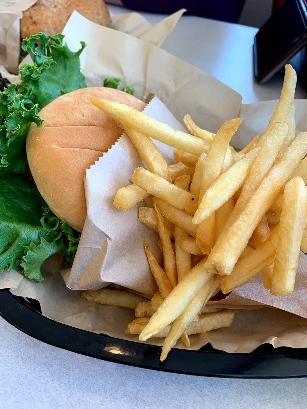 Burgerville | meal takeaway | 9385 SW Allen Blvd, Beaverton, OR 97005, USA | 5032930817 OR +1 503-293-0817