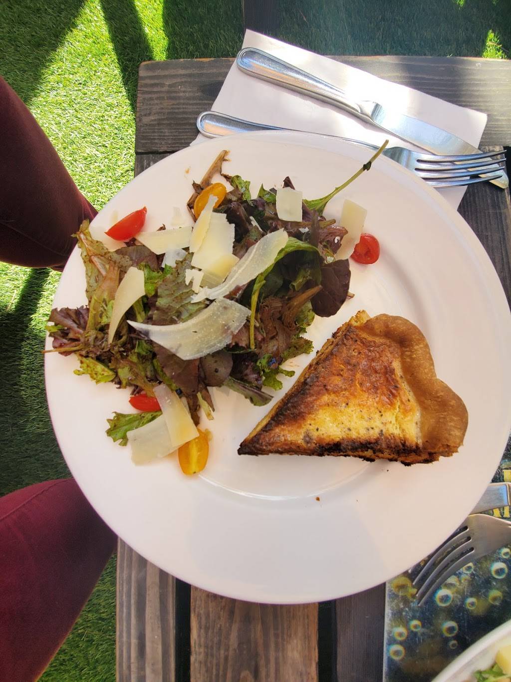 Barrel 33 | restaurant | 1067 E Thompson Blvd, Ventura, CA 93001, USA | 8056521810 OR +1 805-652-1810