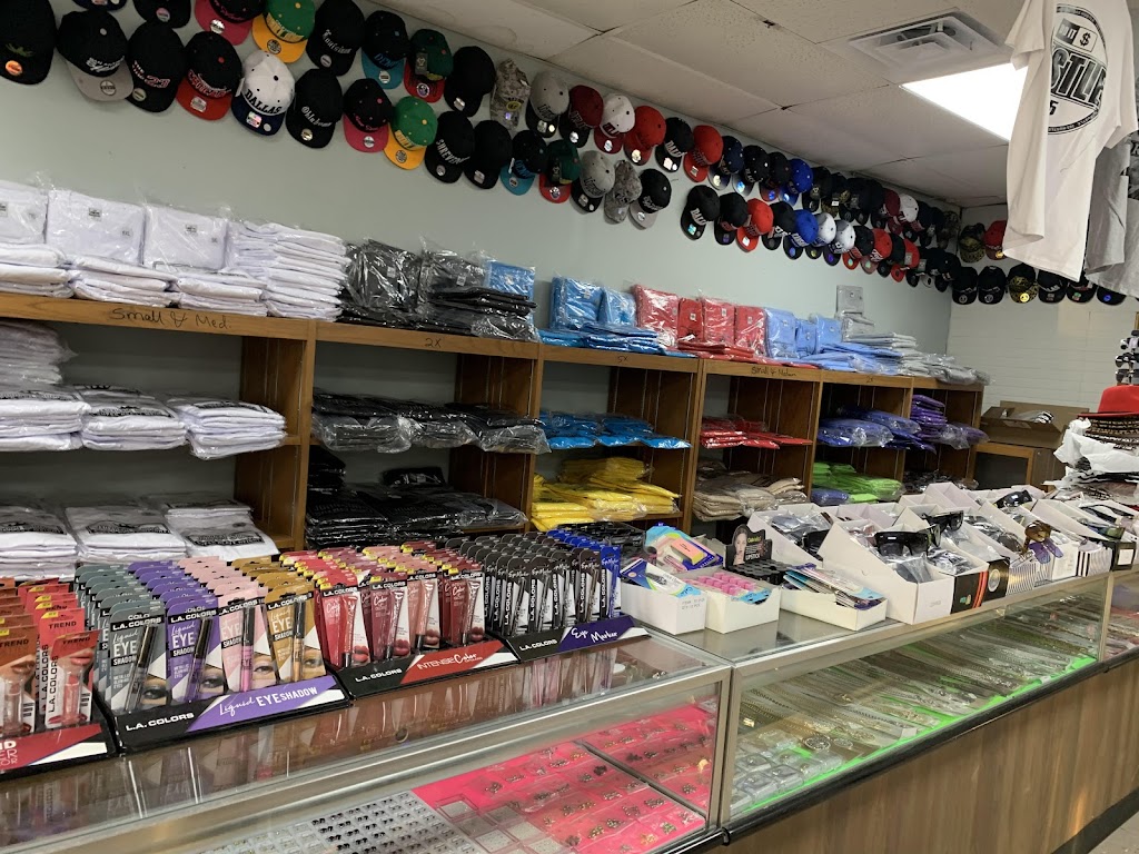 Mars Mart 2 | restaurant | 600 S Oliver St, Wichita, KS 67218, USA | 3162016054 OR +1 316-201-6054