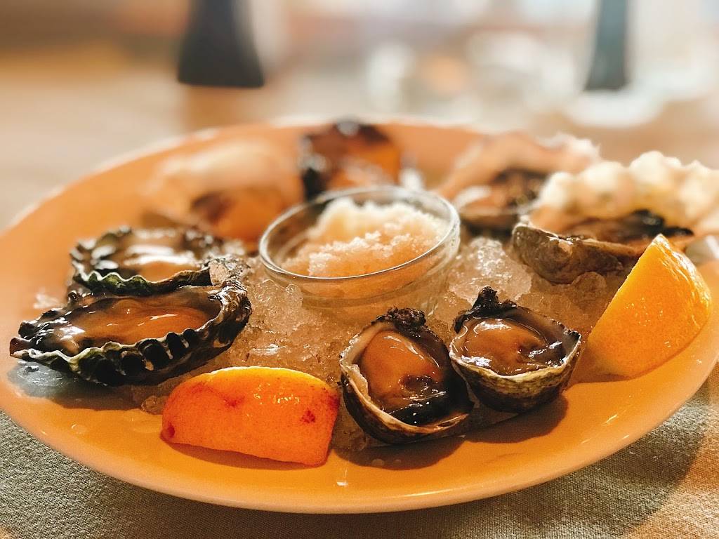 The Oyster Bar | restaurant | 2578 Chuckanut Dr, Bow, WA 98232, USA | 3607666185 OR +1 360-766-6185