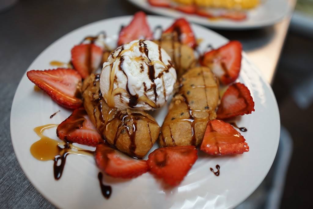 Silver Dish Thai Cuisine | restaurant | 278 W Center St, Provo, UT 84601, USA | 8013739540 OR +1 801-373-9540