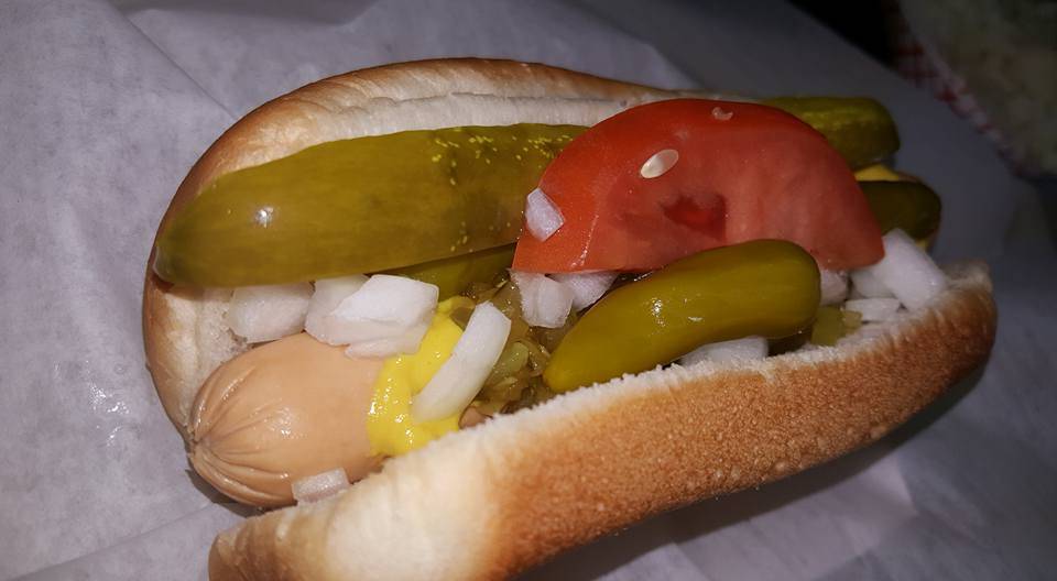 Aris Gyros | restaurant | 201 S Jefferson St, Huntington, IN 46750, USA | 2602001050 OR +1 260-200-1050