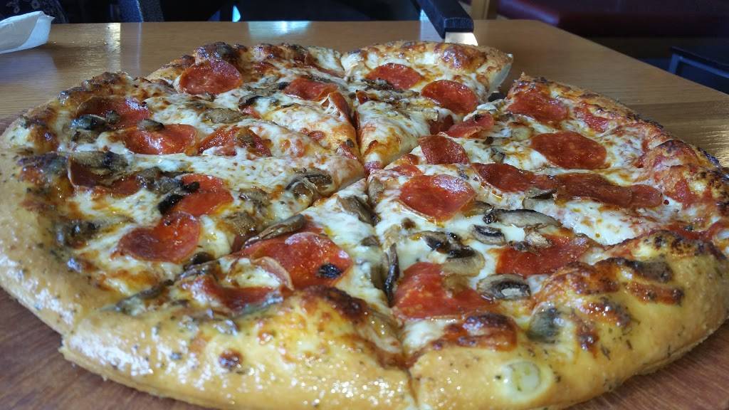 Pizza Hut | restaurant | 510 E Sam Rayburn Dr, Bonham, TX 75418, USA | 9035838731 OR +1 903-583-8731