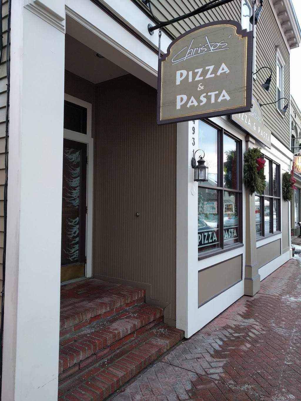 Christos Pizza and Pasta | restaurant | 4931 Main St, Manchester Center, VT 05255, USA | 8023622408 OR +1 802-362-2408