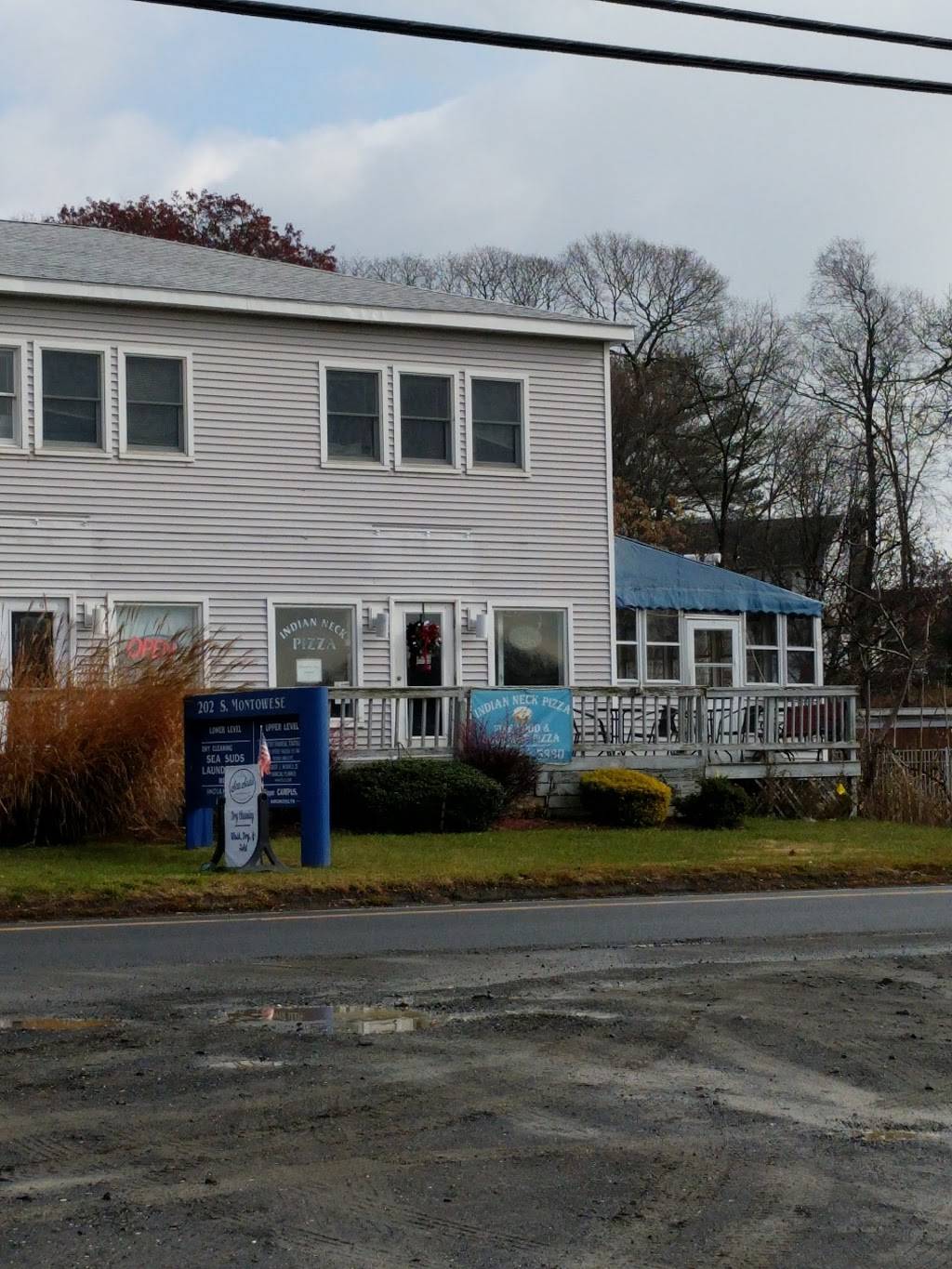 Indian Neck Pizza | restaurant | 202 S Montowese St, Branford, CT 06405, USA | 2034885330 OR +1 203-488-5330