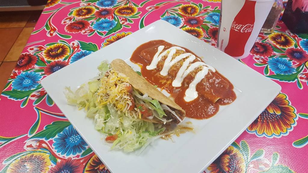 Mariscos Las Palmas | restaurant | 41925 Motor Car Pkwy c, Temecula, CA 92591, USA | 9516932222 OR +1 951-693-2222