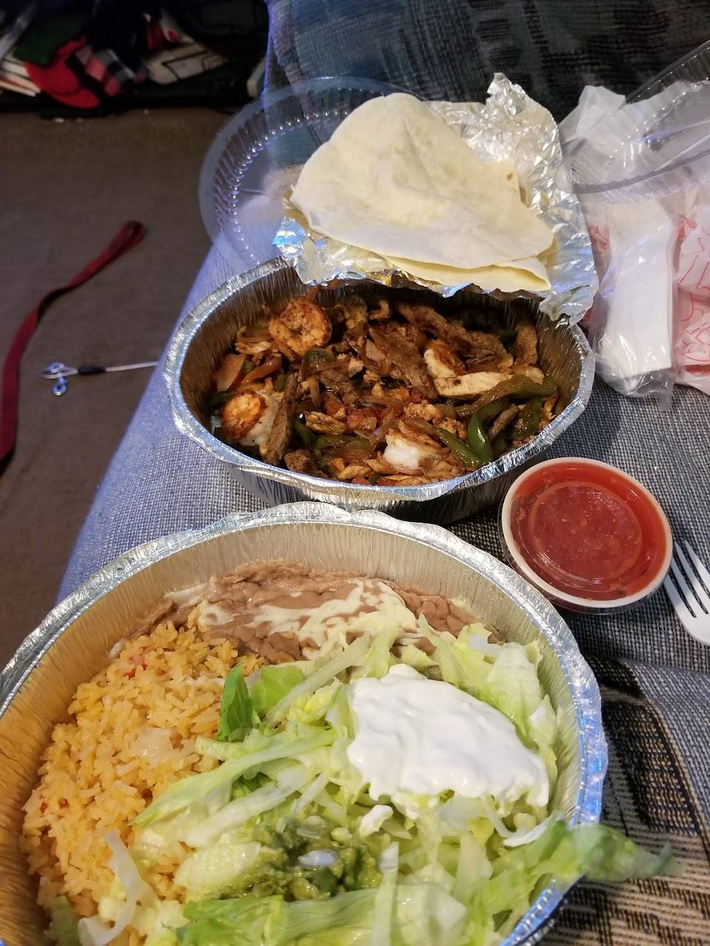 Arriba Villa Taqueria And Mexican Food | restaurant | 3040 University Pkwy, Winston-Salem, NC 27105, USA | 3368308125 OR +1 336-830-8125