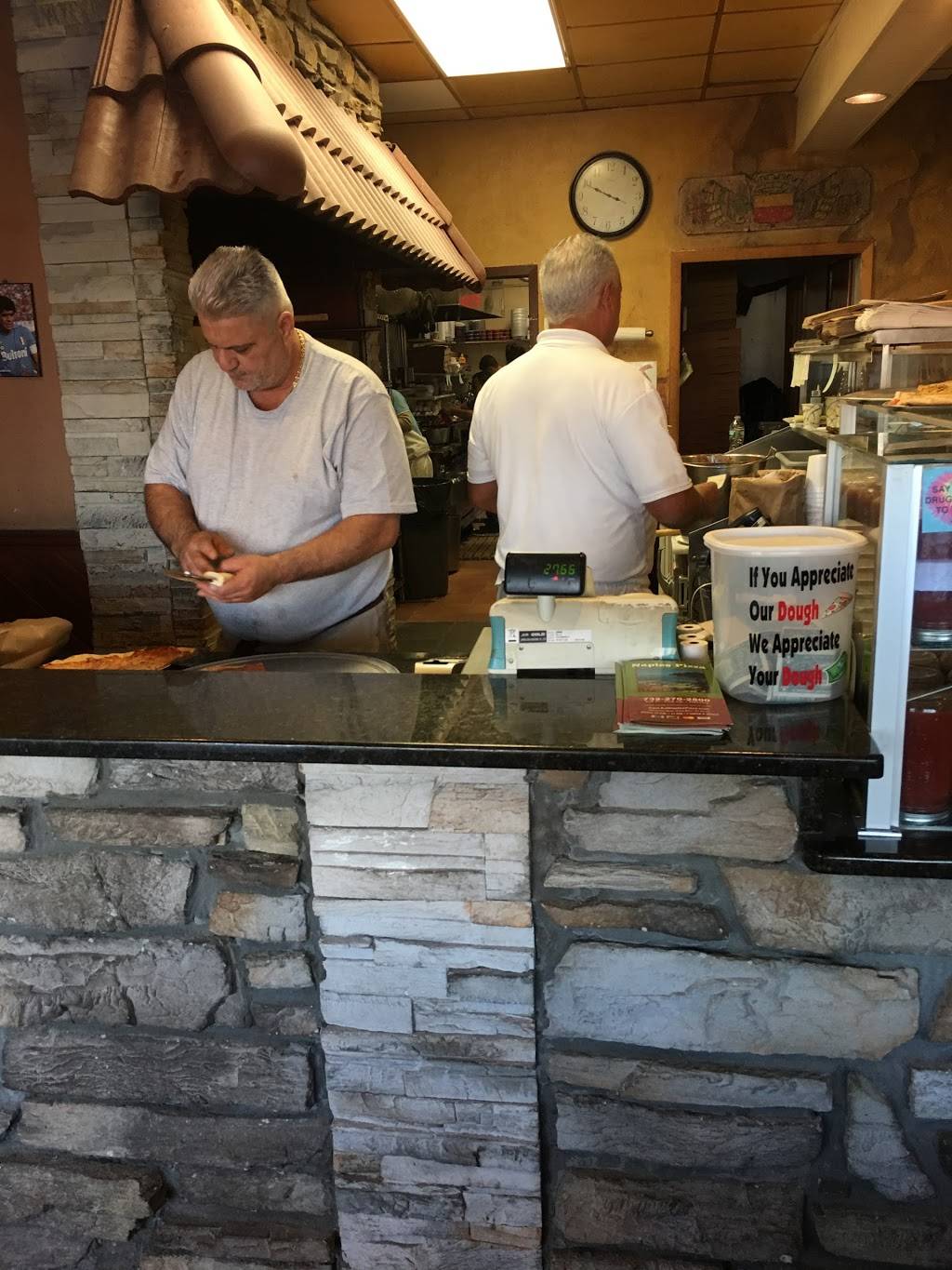 Naples Pizza | restaurant | 600 Fischer Blvd, Toms River, NJ 08753, USA | 7322702800 OR +1 732-270-2800