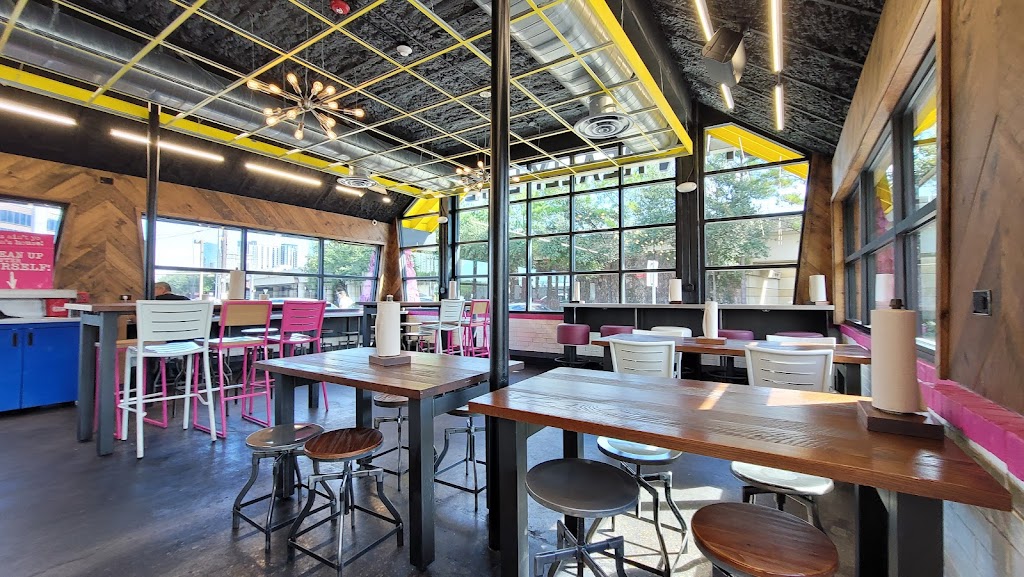 Velvet Taco | restaurant | 2626 W Loop S, Houston, TX 77027, USA | 8329303571 OR +1 832-930-3571