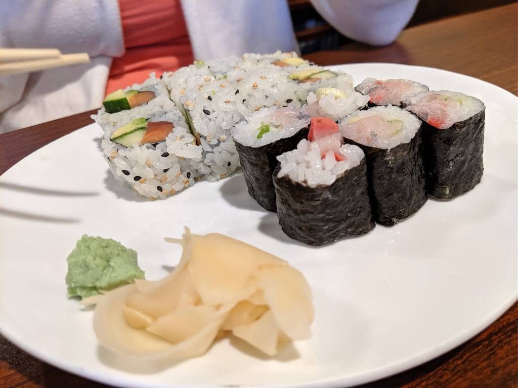 Kanpai Japanese Restaurant | restaurant | 1035 Johnnie Dodds Blvd Suite B-9, Mt Pleasant, SC 29464, USA | 8433888001 OR +1 843-388-8001