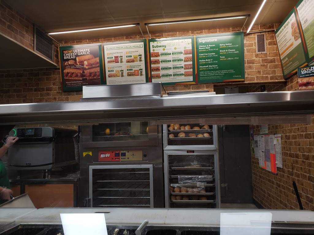 Subway | restaurant | 8560 Greenwood Rd, Greenwood, LA 71033, USA | 3189385411 OR +1 318-938-5411