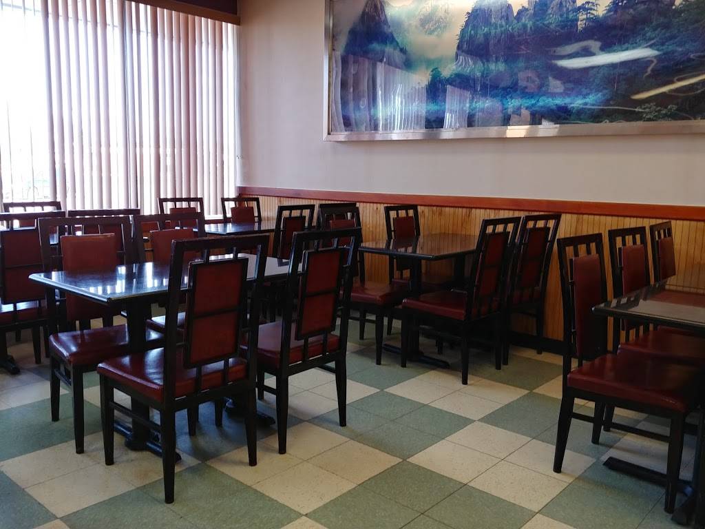 China King | restaurant | 1106 Shackelford Rd, Florissant, MO 63031, USA | 3148388838 OR +1 314-838-8838