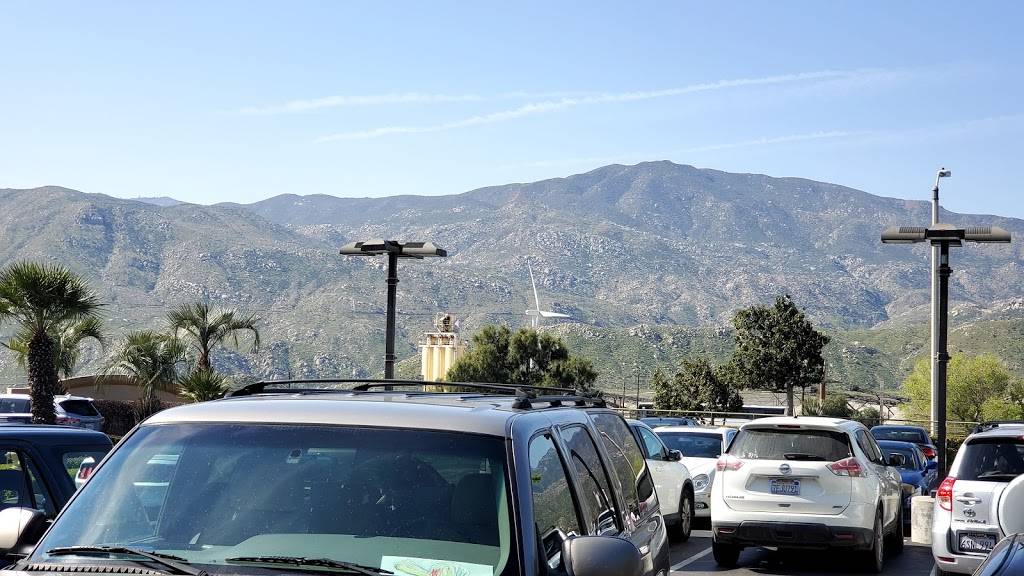 Starbucks | cafe | 48750 Seminole Dr #105, Cabazon, CA 92230, USA | 9518492149 OR +1 951-849-2149