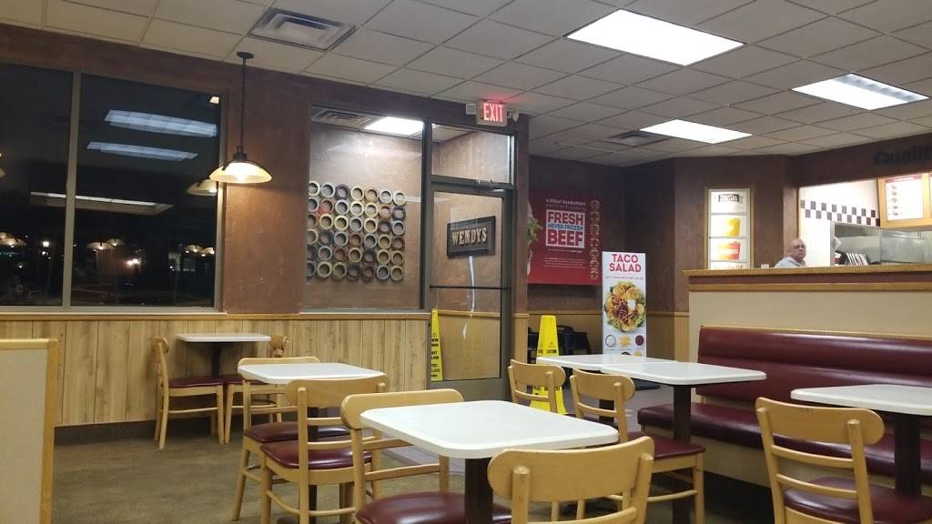 Wendys | restaurant | 4924 Columbia Pike, Spring Hill, TN 37174, USA | 6153022654 OR +1 615-302-2654