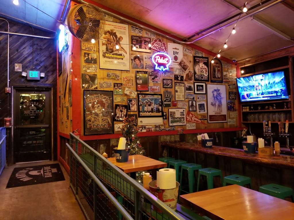 Martins Bar-B-Que Joint | restaurant | 410 4th Ave S, Nashville, TN 37201, USA | 6152880880 OR +1 615-288-0880