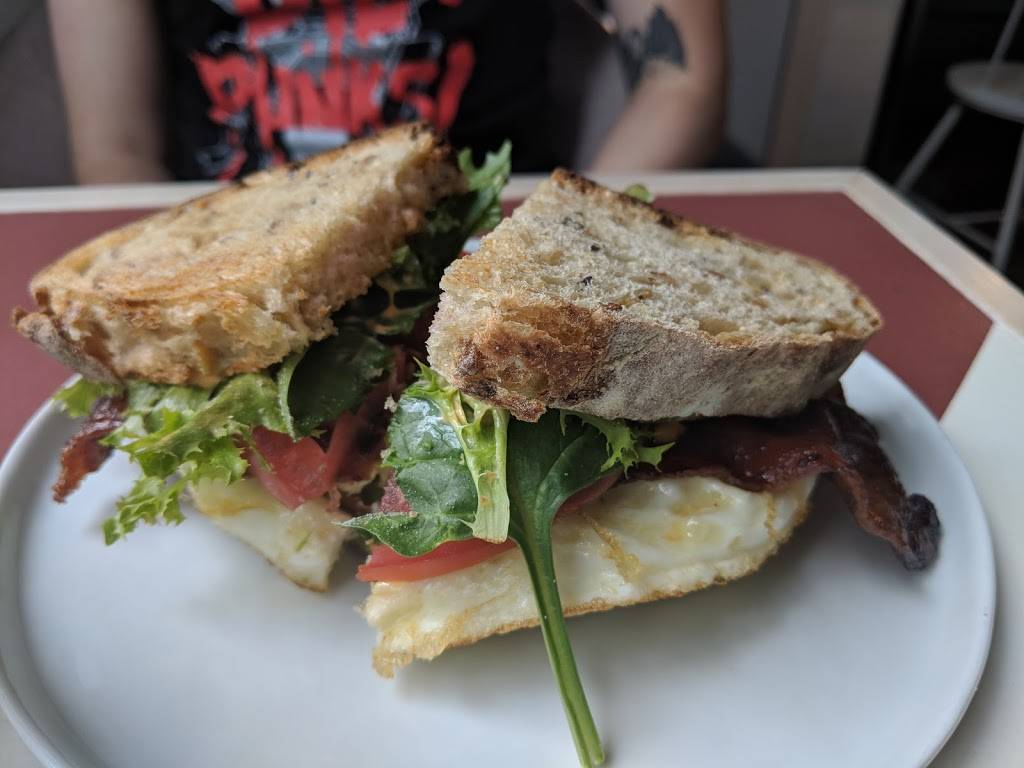 Naive | restaurant | 1001 E Washington St, Louisville, KY 40206, USA | 5027497856 OR +1 502-749-7856