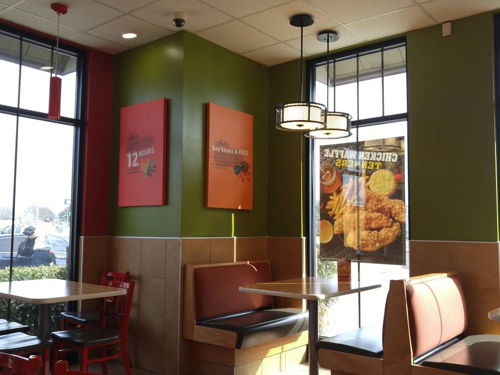 Popeyes Louisiana Kitchen | restaurant | 1430 E Brooks Rd, Memphis, TN 38116, USA | 9013968763 OR +1 901-396-8763