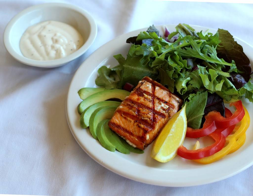 Golden Acorn Restaurant | restaurant | 805 Crystal Way, Galt, CA 95632, USA | 2097452978 OR +1 209-745-2978