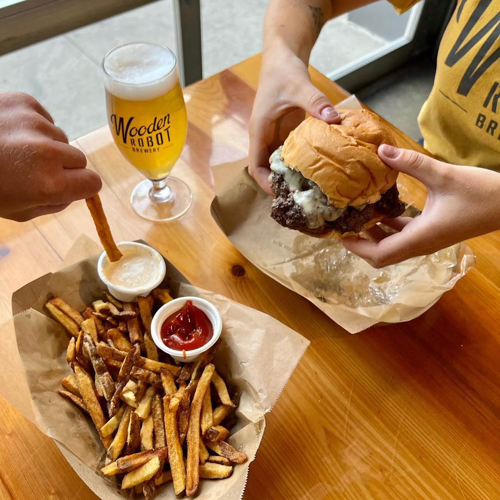 Wooden Robot Kitchen | restaurant | 1440 S Tryon St #108, Charlotte, NC 28203, USA | 9808197875 OR +1 980-819-7875