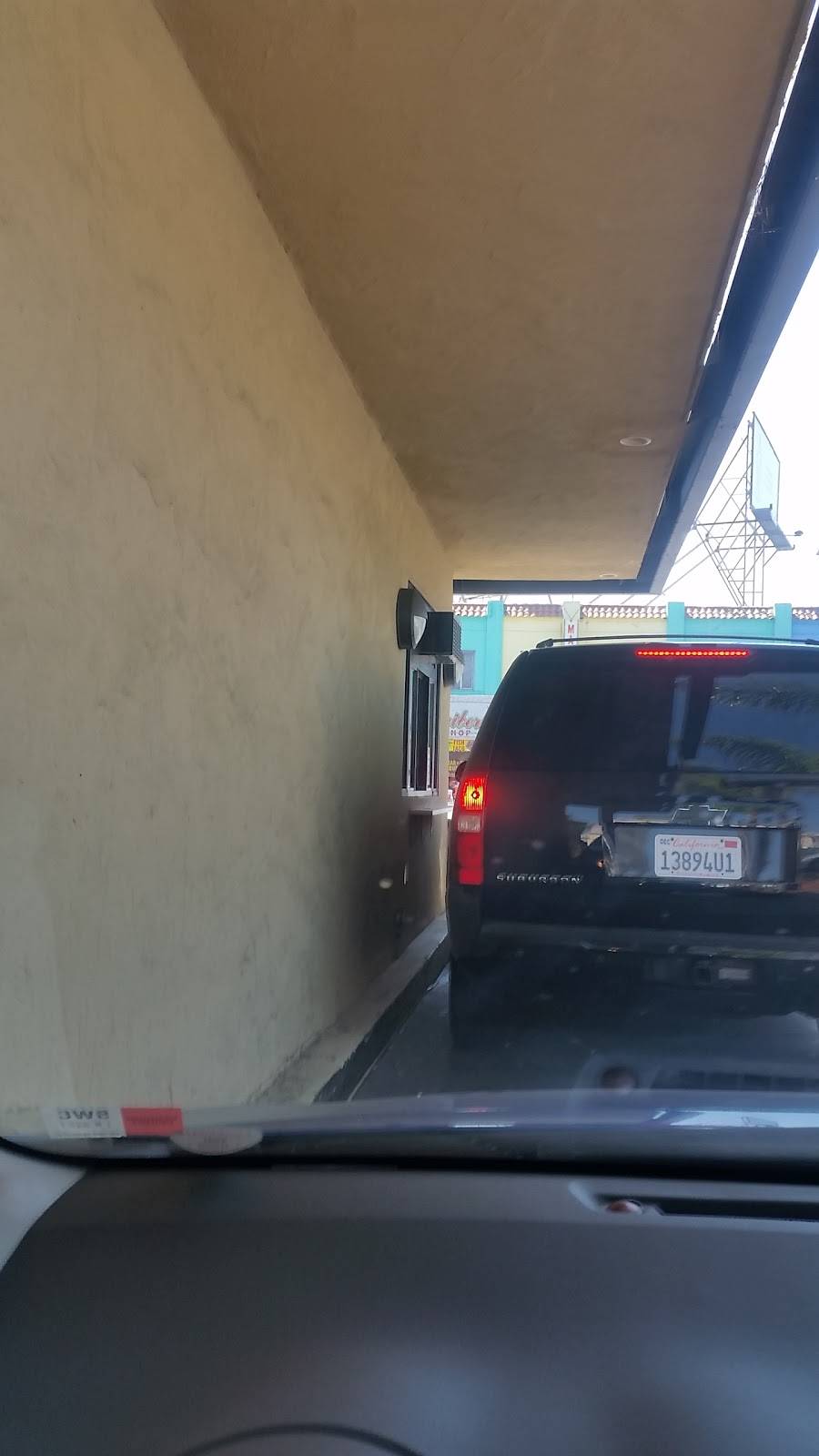 Starbucks | cafe | 3205 Mission Blvd, San Diego, CA 92109, USA | 8584884869 OR +1 858-488-4869