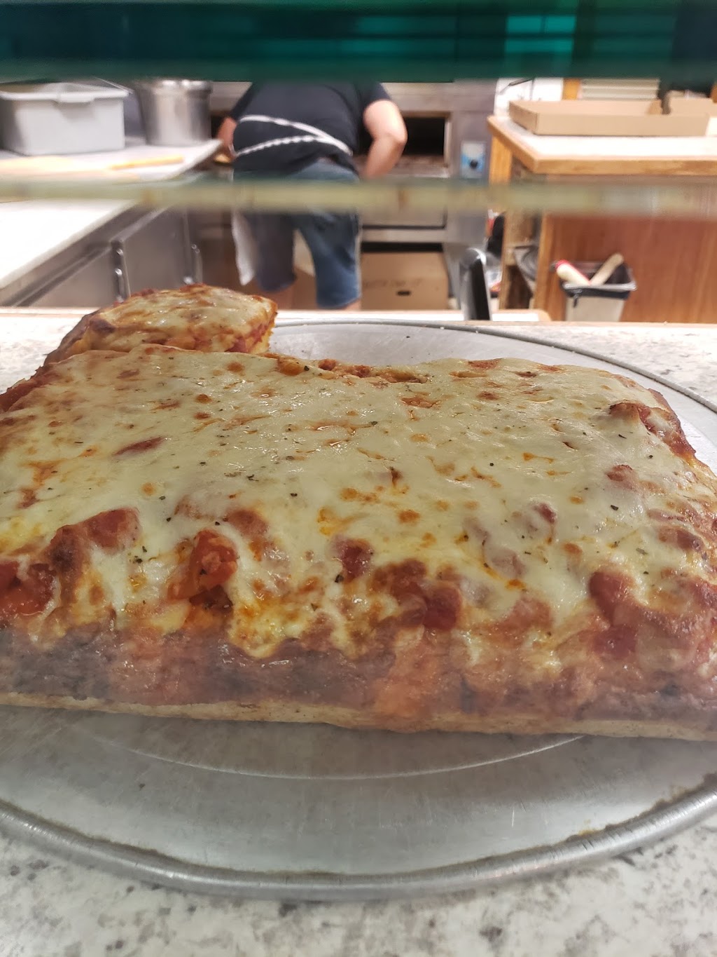 Gotta Luv It Pizzeria & Sandwich Shop | restaurant | 187 Kingston Ave, Wurtsboro, NY 12790, USA | 8458884222 OR +1 845-888-4222
