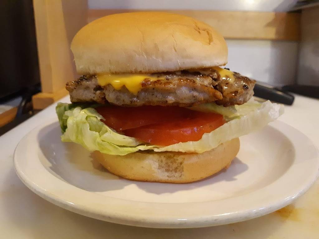 Crickets 7th St. Bar & Grille | restaurant | 120 W E 7th St, Auburn, IN 46706, USA | 2609259980 OR +1 260-925-9980