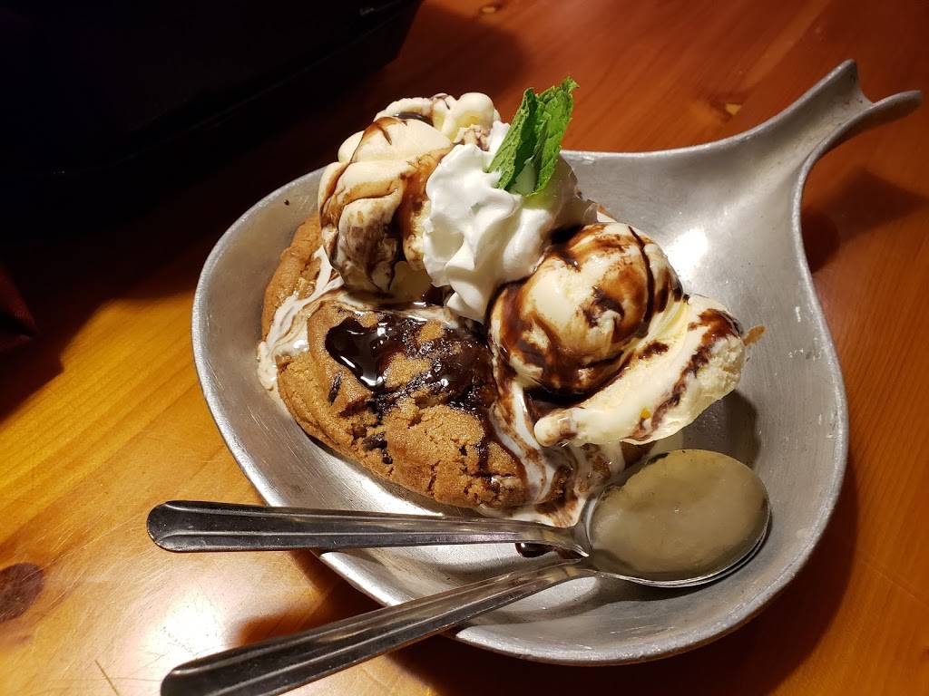 Cattlemens Steakhouse | meal takeaway | 1880 Art Gonzales Pkwy, Selma, CA 93662, USA | 5598968450 OR +1 559-896-8450