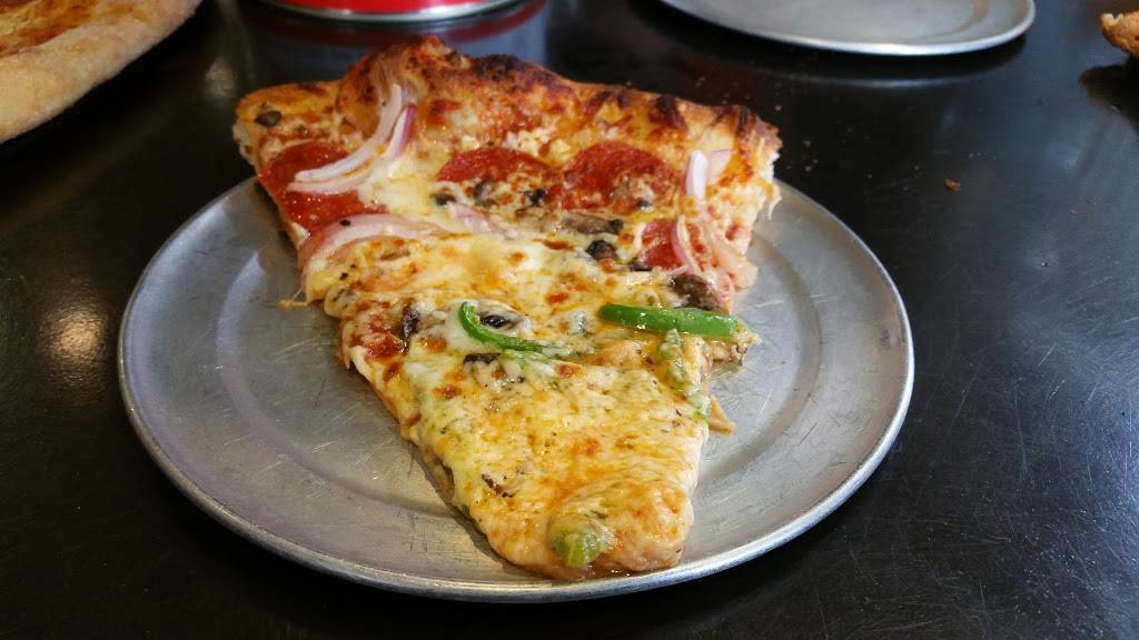 Natural Slice Pizza And Surf Shop | restaurant | 75 Amelia Village Cir, Fernandina Beach, FL 32034, USA | 9044914115 OR +1 904-491-4115
