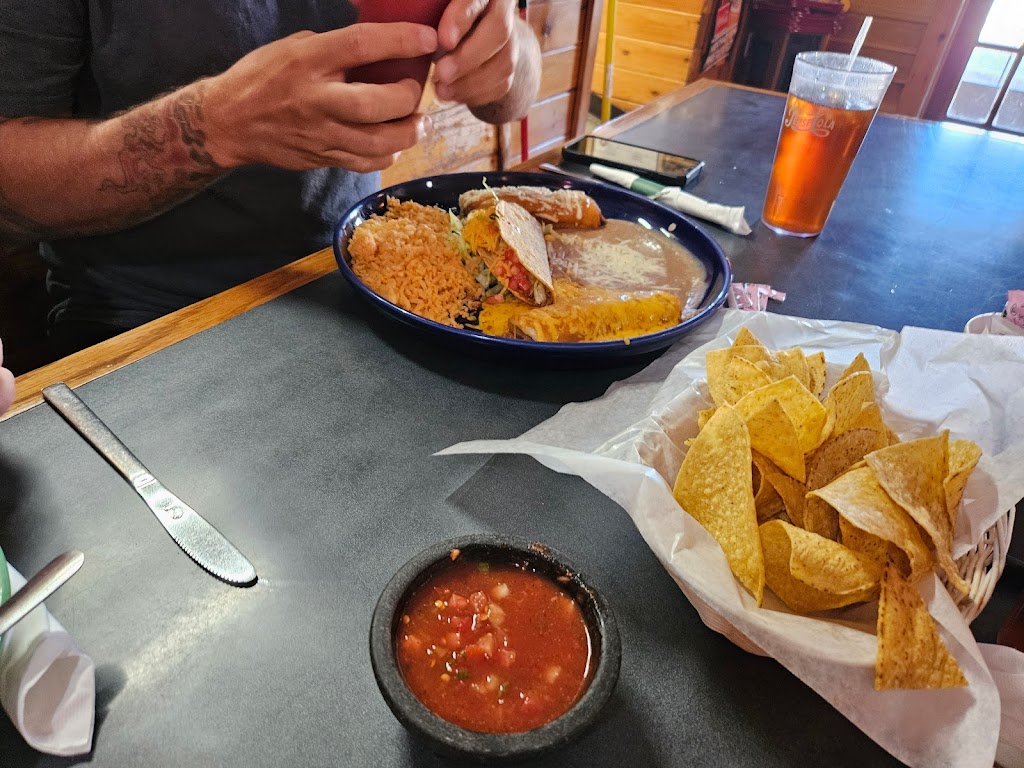 El Jaliciense of Wyoming | restaurant | 1433 Central Ave, Kemmerer, WY 83101, USA | 3078772948 OR +1 307-877-2948